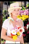 Silvia Saint de bloem meisje
