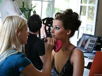 Cindy Hope en hete Regina IJs likken elkaar
