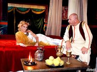 Julia Taylor de sexy prinses