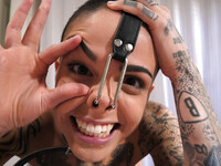 Leigh Raven de getatoeëerde tiener kut