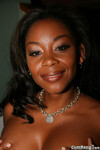 Neger milf gezicht Cum