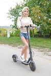 Bimbi de kleine tieten milf