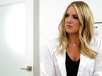 Candice Dare en Blake Blossom elkaar likken
