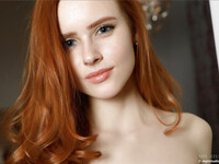 Bella de zeer dunne roodharige