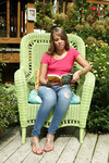 Liza Rowe masturberen buiten