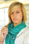 Kennedy Leigh de hete tiener met bril