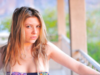 Callie Lavalley toont haar lichaam