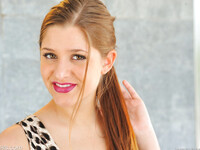 Teddi Rae houdt van pronken