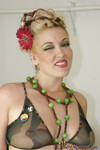Candy Monroe fekete pasival gegraven