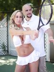 Brandi Love. De praktijk van de tenniscoach