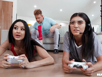 Eliza Ibarra heeft seks met de vriend van haar vriendin