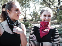 Paige Owens en Skylar Snow lesbische scene