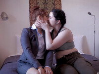 Nova Hawthorne en Astrid Love's lesbische avontuur