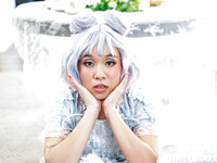 Aziatische cosplay chick Kimmy Kimm neuken hard met een langharige man
