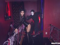 Gianna Dior diep verpakt