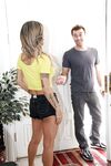 De borst-rijke blonde stiefmoeder Nadia Styles zat met haar hete poes James Deen's staart