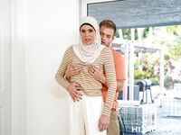 Abby Somers, de gepassioneerde hijab mama, is op zoek naar harde seks