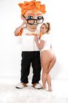Blond meisje Savannah Bond kan niet wachten om te neuken
