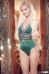 Elsa Jean. Gevulde tiener groot