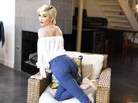 Lena Paul en Skye Blue - Kinky vriendinnen