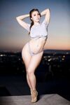 Lena Paul en Joanna Angel - Kinky trio
