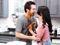 Gina Valentina en de man hiernaast