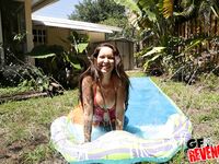 Callie Nicole en Gina Valentina - Stoute vriendinnen