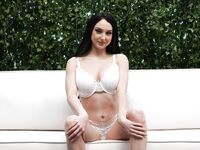 Dylann Vox neukt bij de casting