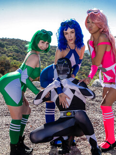 Cosplayes babes geneukt