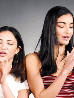 Lik Jane Wilde en Emily Willis